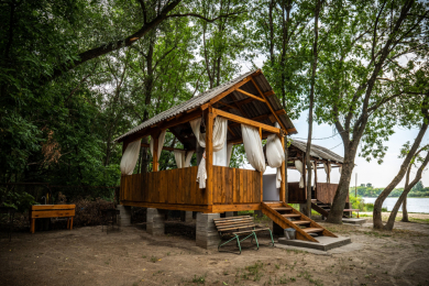 Отдых от городской суеты - VIP* беседки на базе отдыха «Мечта»