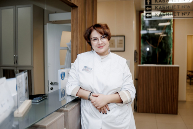 Врач-невролог, альголог Постникова Елена Сергеевна - 