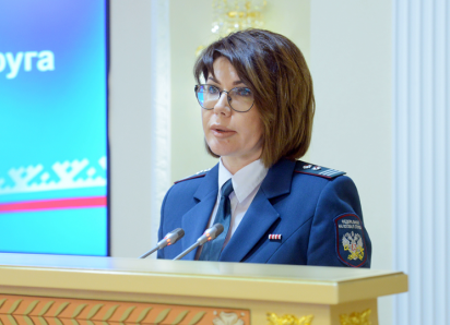 «Порше» и 11 миллионов драгоценностями получила главный налоговик Ямала в Ростове, ее ждет суд