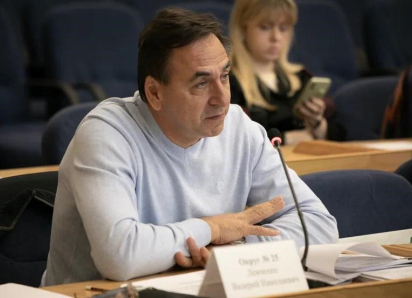 Застраивающий Нахичевань и нашедший причину грязных улиц депутат гордумы Ростова хочет пойти на новый срок