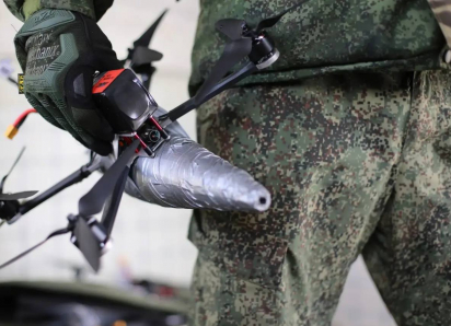 Операторы дронов уничтожили бронетехнику условного противника в ходе обучения на полигоне ЮВО