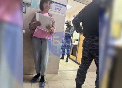 Врачи вызвали Росгвардию в травмпункт Батайска, чтобы защититься от агрессивной мамаши с ребенком
