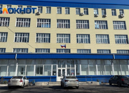 Сотни швей бывшей «Глории Джинс» распустили по домам без зарплат после ареста руководства «Булавы»