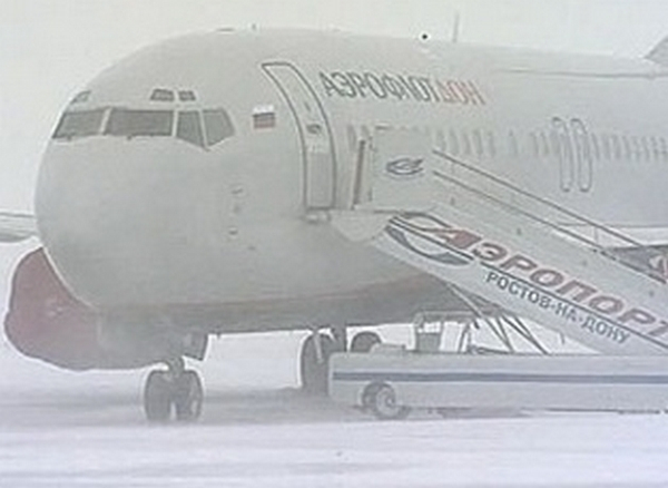 Пассажиров рейса «Ростов-Москва» три часа держат в самолете