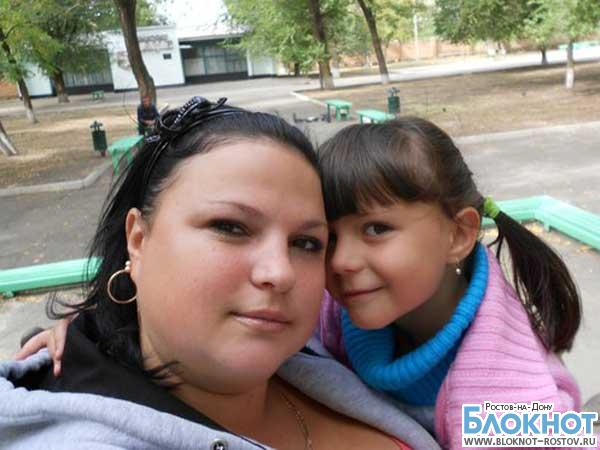 В Ростовской области, спасая дочку от огня, мать выпрыгнула с ней с четвертого этажа