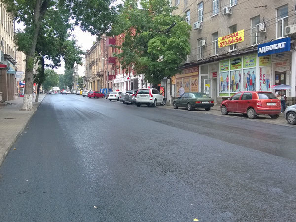 В центре Ростова на ряде улиц завершился ремонт дорог