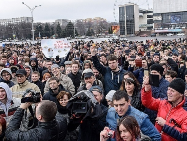 Питерские политологи поставили Ростову «двойку» по протестным настроениям