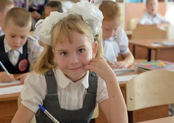 Детская форма с эффектом скафандра: сколько стоит собрать ребенка в школу в Ростове