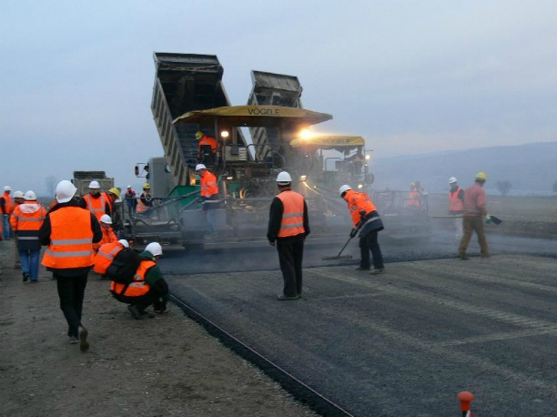 Новую дорогу из Ростова в Аксай построят за 77 млн рублей
