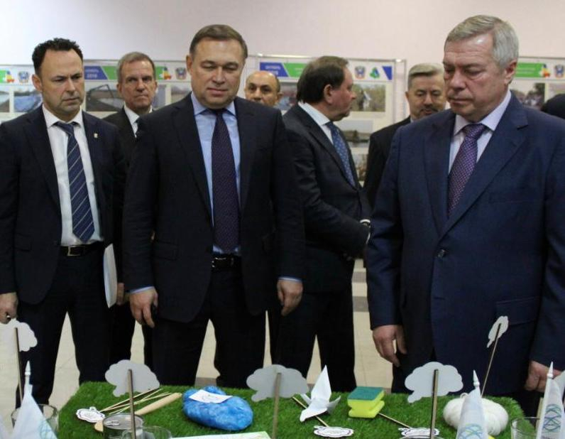 Губернатор Ростовской области посетил выставочную площадку ГК «Чистый город»
