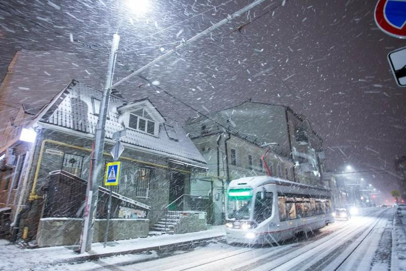 В Ростовской области из-за сильного снегопада объявили штормовое предупреждение