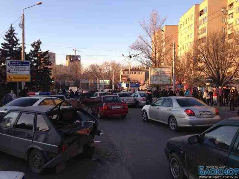 В Ростове столкнулись 11 автомобилей