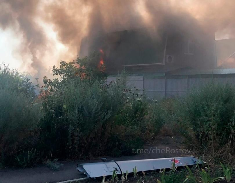 Беспилотник рухнул на частный жилой дом в Таганроге 4 июля
