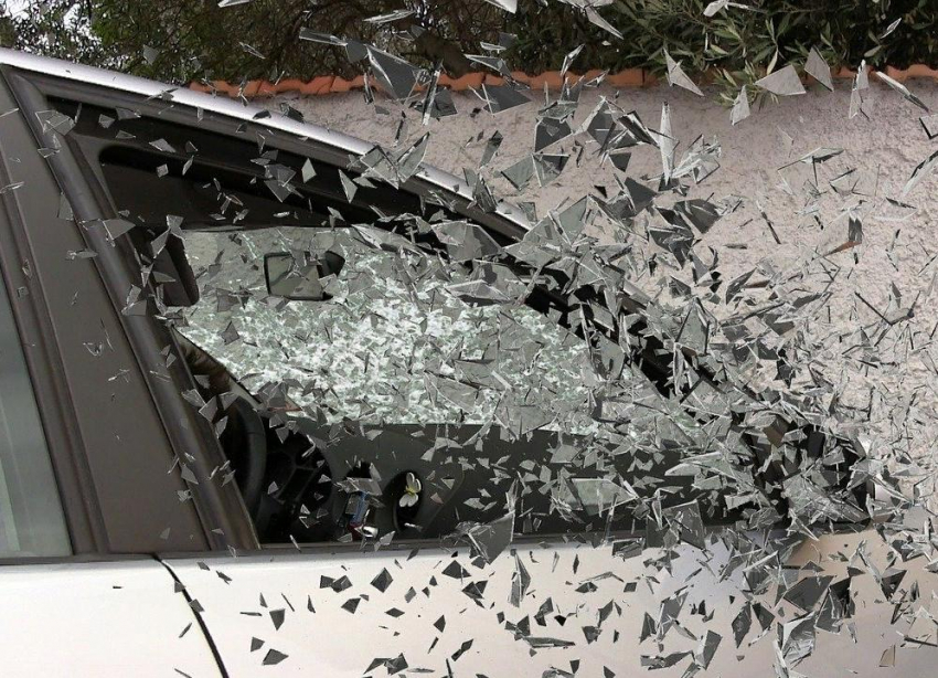 Пьяный водитель насмерть сбил 26-летнего мотоциклиста в Ростовской области