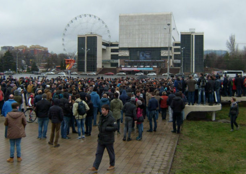 Адвоката Берковича наказали за эпатажное выступление на антиправительственном митинге в Ростове  