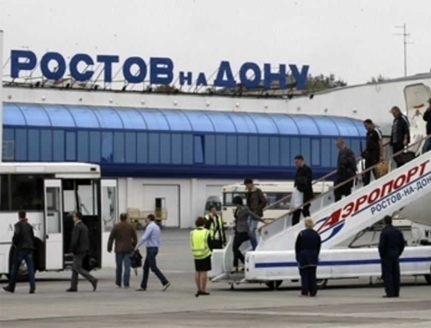 В аэропорту Ростова запретят проносить жидкости на борт самолета 