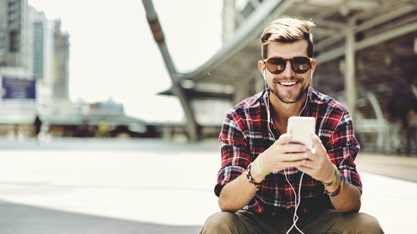 Spotify опередил Apple Music в рейтинге популярных музыкальных стриминговых сервисов в России 