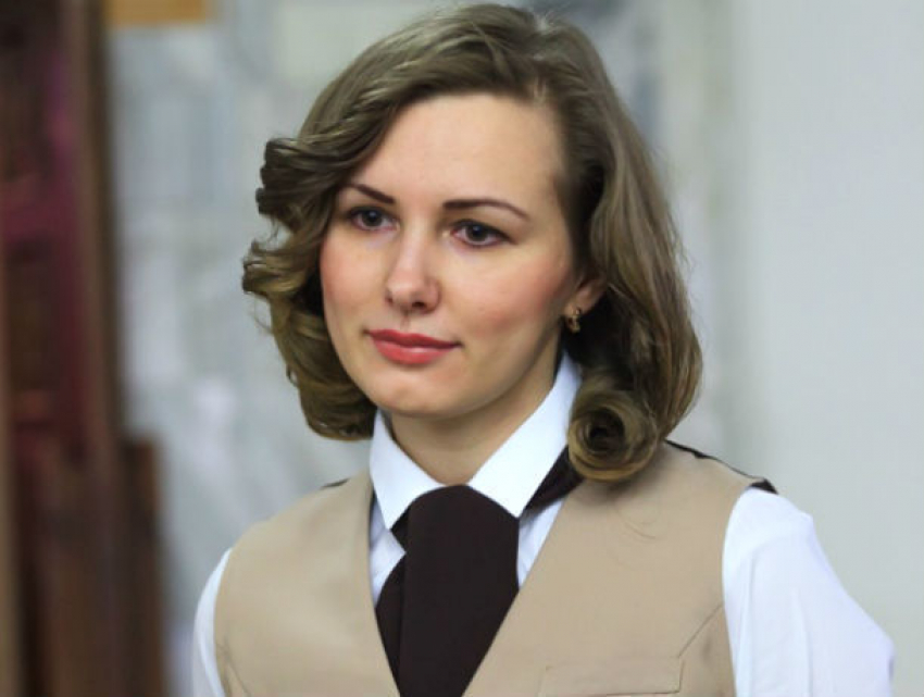 Красавица Наталья победила в конкурсе лучших специалистов МФЦ Ростова