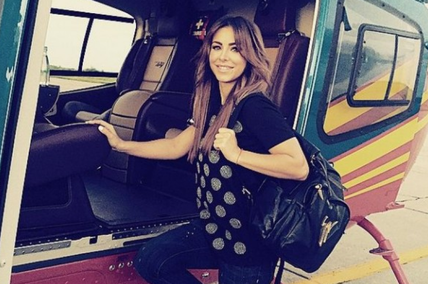 Певица Ани Лорак пролетела над Ростовом на вертолете 