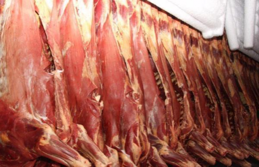 Более 18 тонн мяса задержали на ростовской границе при попытке вывоза в Украину
