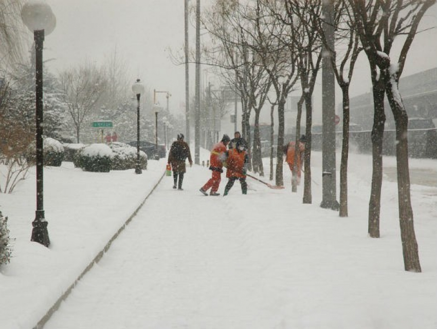 Дождь и мокрый снег: в Ростове становится опасно находиться на дорогах