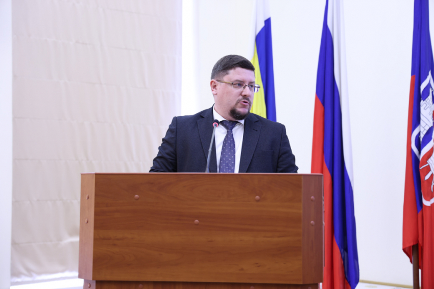 Облсуд оставил в силе приговор в 1,5 года колонии бывшему начальнику управления торговли Ростова-на-Дону