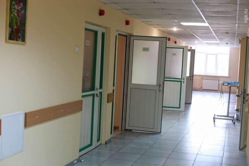 В Сальске пьяный подросток оказался в больнице из-за бутылки