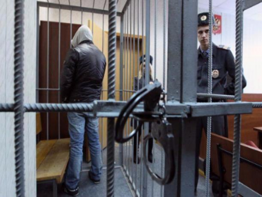 Мужчина в Ростовской области избил, а затем изнасиловал знакомого