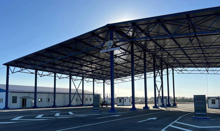 Пропускной пункт на границе с ДНР закрыли из-за технических работ