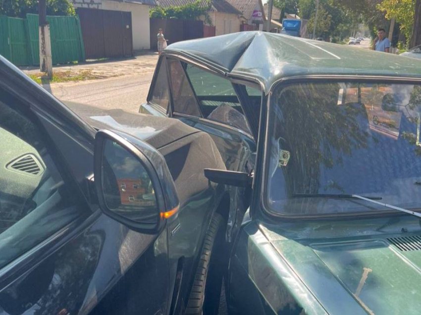 В Ростовской области в ДТП пострадала семилетняя девочка