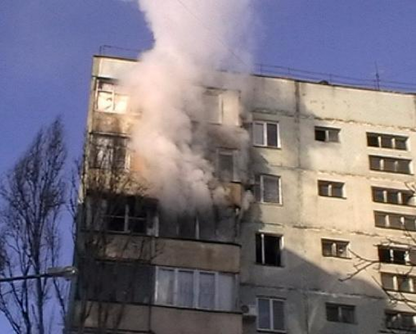 В Ростове горел многоквартирный дом 