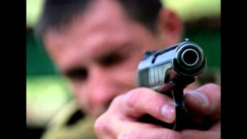 В Ростове поймали мужа, стрелявшего из «травматики» по любовнику жены 