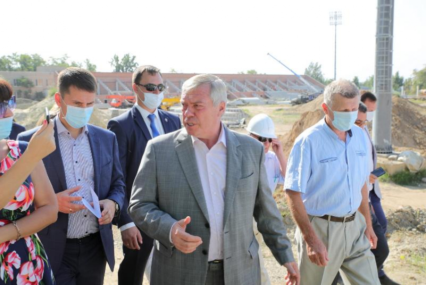 Голубев раскритиковал ход реконструкции стадиона в Шахтах