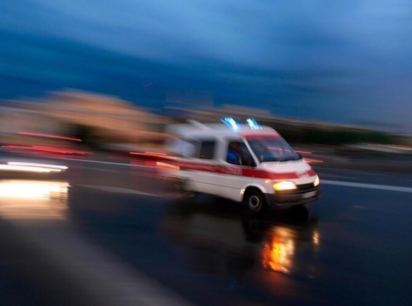 В Ростове автоледи за рулем «Ниссан Кашкай» устроила массовое ДТП: пострадал 7-летний ребенок