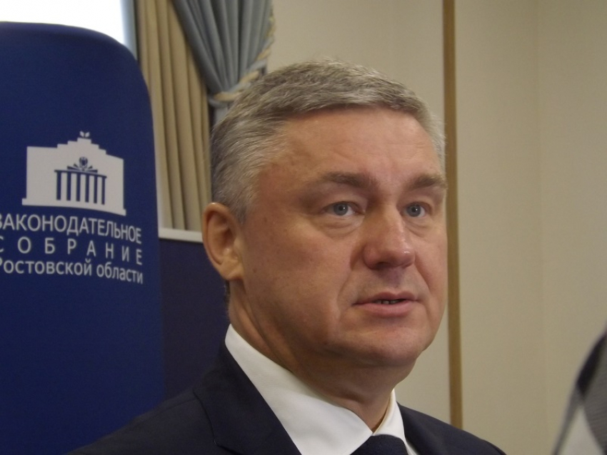 Депутат Бураков не признал трудностей с экспортом зерна из Ростовской области