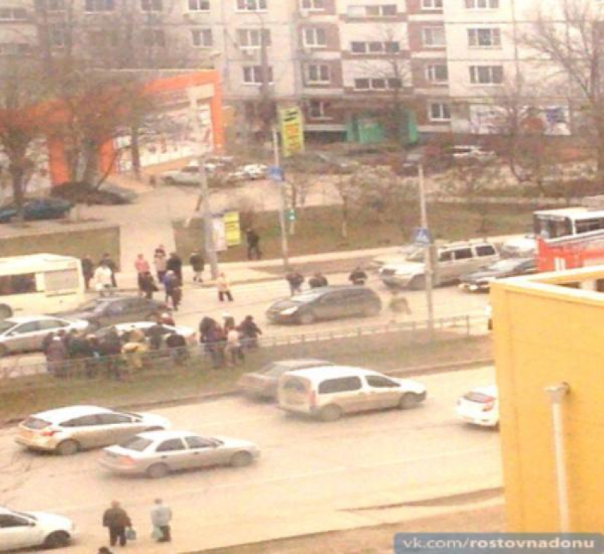 В Ростове  в районе рынка Квадро сбили ребенка 