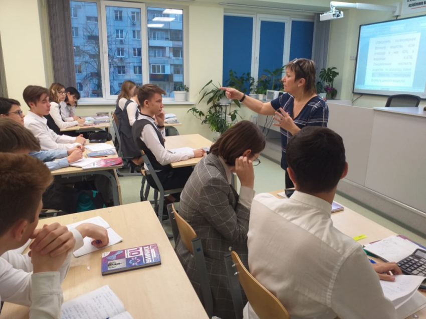 Донские чиновники не знают, как привлечь в школы молодых учителей