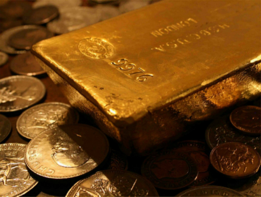 Золотых слитков, украшений и швейцарских часов на 31 миллион рублей «вынесли» из дома врача под Ростовом