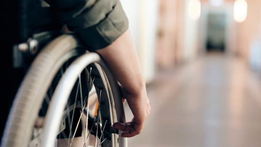 За год в Ростовской области выявили 400 нарушений прав инвалидов