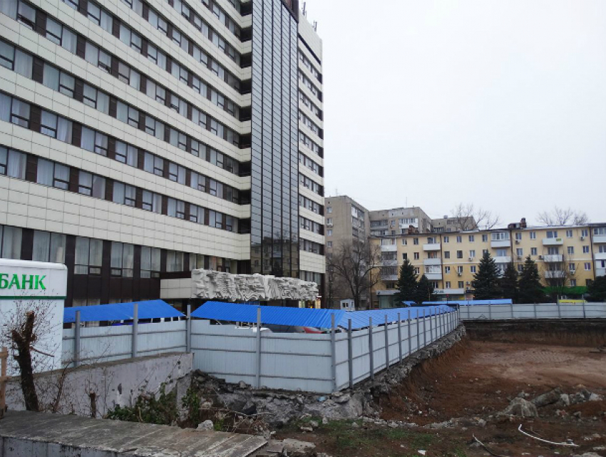 Распиаренную высотку запретили строить на площади Ленина в Ростове