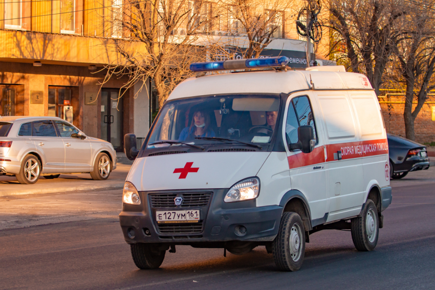 В Ростове двое пассажиров пострадали в ДТП с автобусом №96