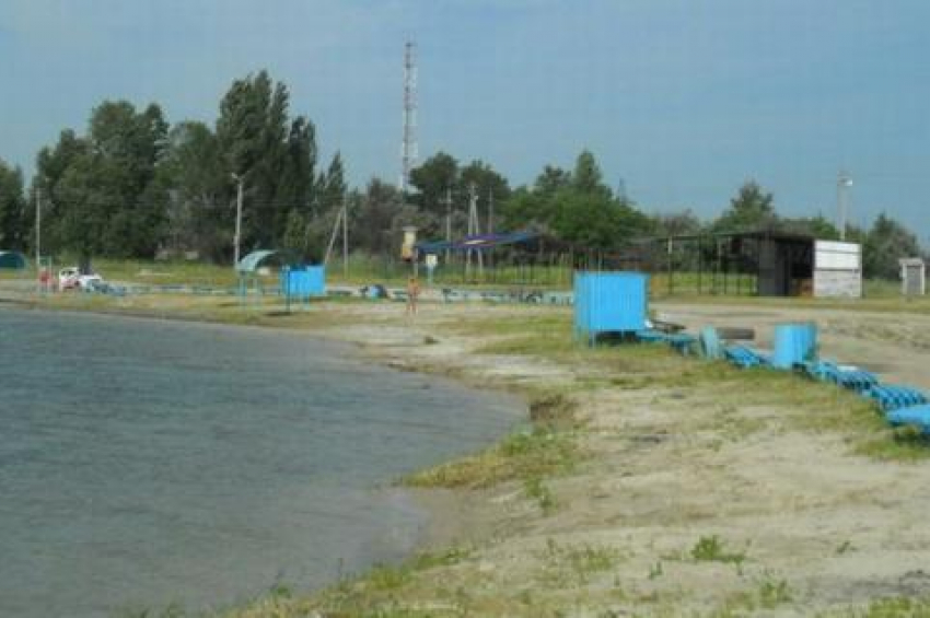 Купаться в Солёном озере Батайска — опасно