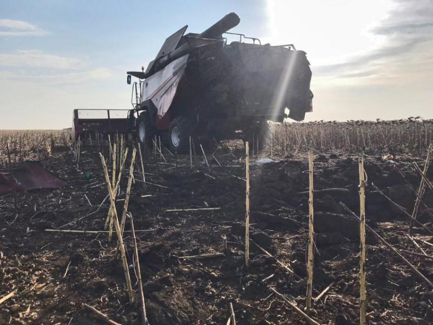 В Ростовской области комбайн подорвался на снаряде времен ВОВ