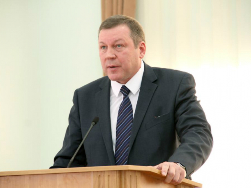 Игоря Зюзина почти единогласно выбрали сити-менеджером Новочеркасска местные депутаты