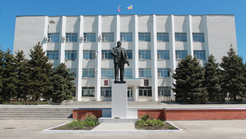 Жители Константиновска просят Голубева не переименовывать их город в станицу