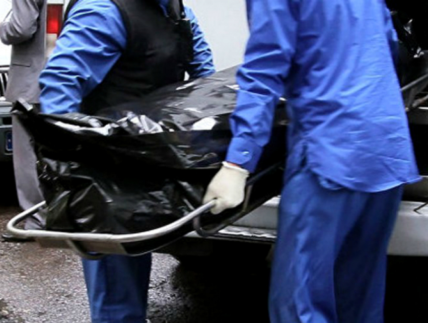 Спасатели обнаружили тело мужчины в сгоревшем цеху