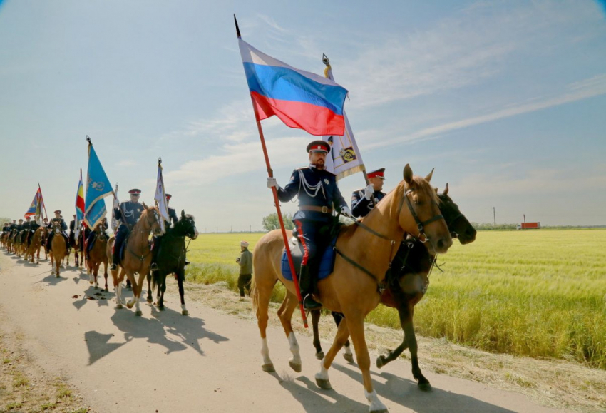 В Новочеркасске 30 мая встретят конный переход казаков 
