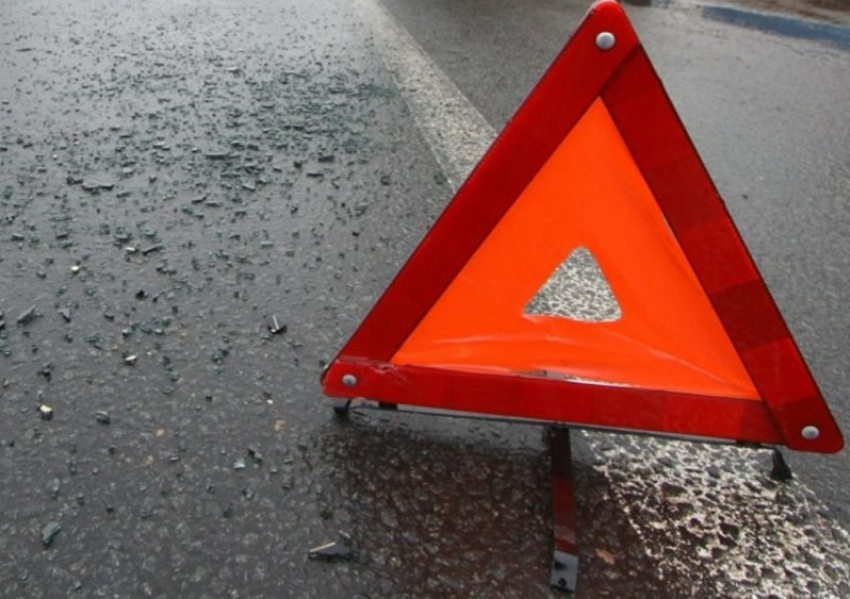 Погибшим пешеходом на трассе М-4 оказался футболист Дмитрий Захаренков