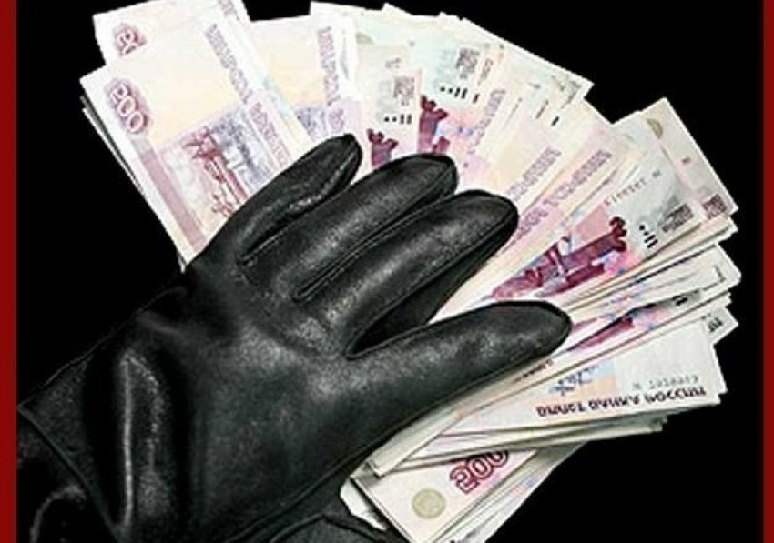 Директор унитарного предприятия в Ростове украл три миллиона из бюджета 