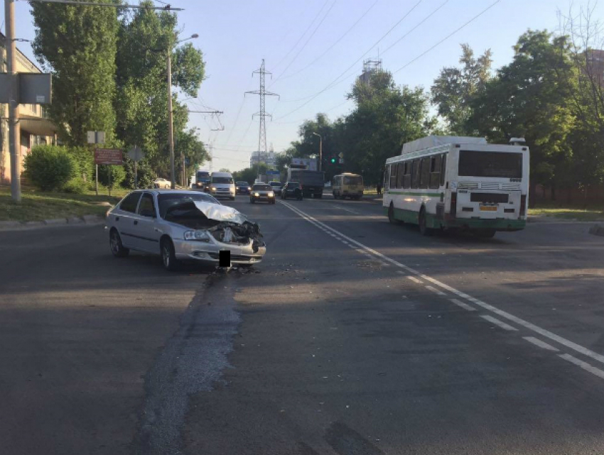 Все водители автобусной компании Ростова после пьяного ДТП повторно сдадут экзамен на знание ПДД